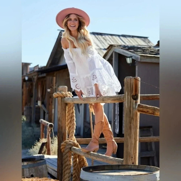 Z&L Europe White Dress - Picture 13 of 16